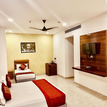 Amora Rooms Dwarka New Delhi Eksteriør billede