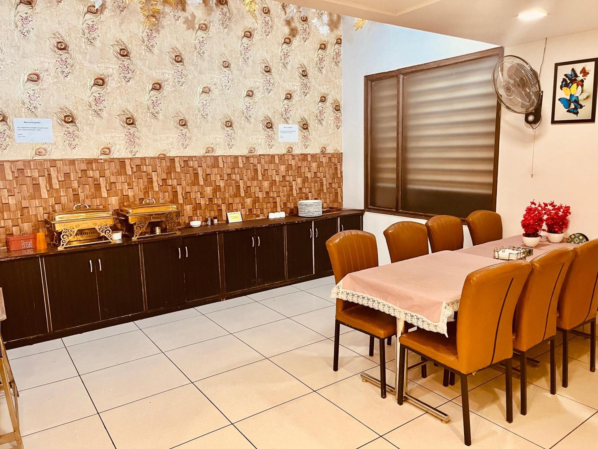 Amora Rooms Dwarka New Delhi Eksteriør billede